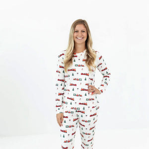 Kyte Mama Women's Jogger Set in Holiday Train