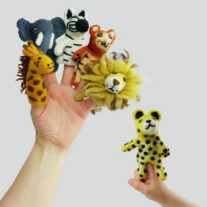 The Winding Road Finger Puppet Jungle